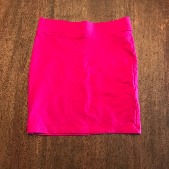 Forever 21 Dresses & Skirts - Hot pink skirt Forever 21 Dresses & Skirts - Hot pink skirt